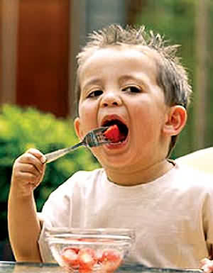 愛大叫的孩子慎防聲帶長小結